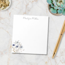 Ramo de flores silvestres azules elegantes con nom