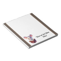 Ratón lindo con libro