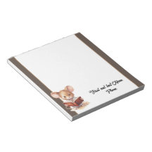 Ratón lindo con libro