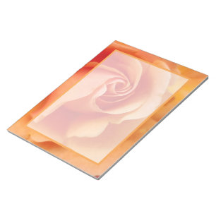 Bloc De Notas Rosa Blossom / Apricot Peach / Close-Up Photo