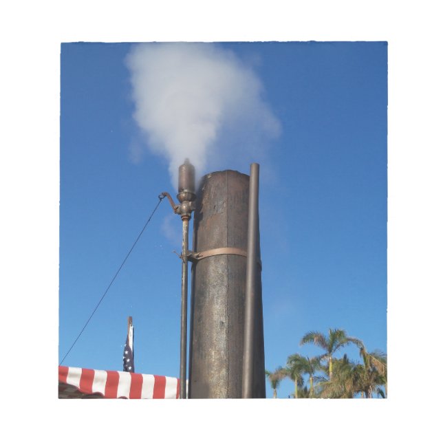 Bloc De Notas silbato de vapor antiguo con una columna blanca de (Frente)