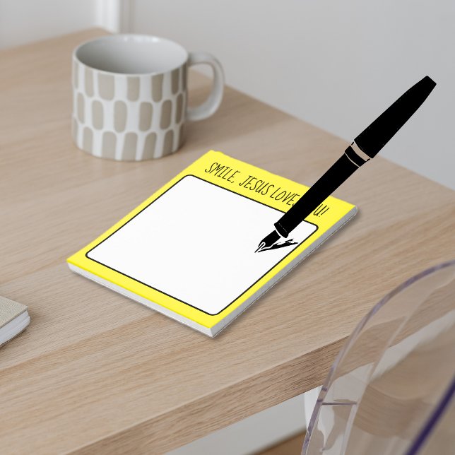 Bloc De Notas Sonríe, Jesús te Ama Amarillo Feliz Sol (Smile, Jesus Loves You Yellow Happy Sunshine Notepad)