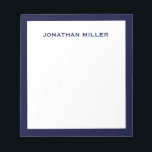 Bloc De Notas Tipografía simple de la Marina Blanca<br><div class="desc">Un cuaderno profesional con un diseño minimalista en azul marino y blanco. Nombre de monograma personalizado sobre un fondo blanco simple,  enmarcado por un borde naval. Personalice el uso de los campos proporcionados o utilice el botón "mensaje" para ponerse en contacto con el diseñador para obtener ayuda.</div>