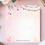 Bloc De Notas Twinkling String Luces Pastel Nombre Personalizado<br><div class="desc">Añade un toque de magia y calidez a tus notas con este encantador bloc de notas personalizado. El diseño está decorado con delicadas lámparas de cuerda dispuestas en la parte superior, lo que crea un ambiente acogedor y acogedor. El fondo suave y pastel realza el efecto de brillo. Personalizar este...</div>