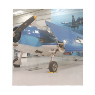 Bloc De Notas Un avión de combate F-6F Hellcat de la Segunda Gue