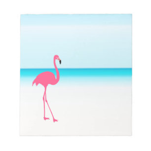 Bloc De Notas Un flamenco rosa lindo en la playa