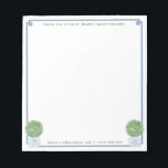 Bloc De Notas Una nota de | Topiary de la llave griega azul de l<br><div class="desc">Elegante borde de esquina de la llave griega con topiario de paja en un plantador de jengibre. Puede cambiar el color del borde (actualmente un azul medio) cambiando el color de fondo de la página (para ello,  haga clic para personalizar más" debajo de donde escribe el texto).</div>