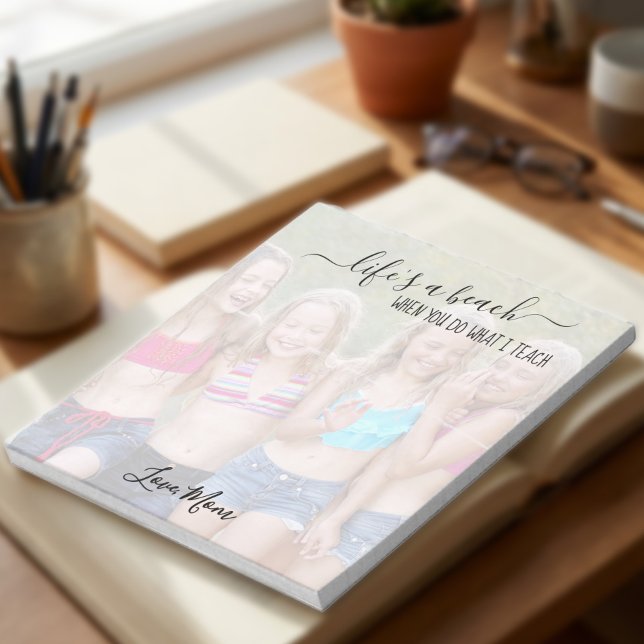 Bloc De Notas Vida Divertida es una Playa Mamá Sassy Foto Person (Personalized Photo notepad with semi-opaque full page photo and editable wording)