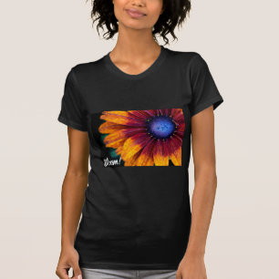 ¡Bloom! Camiseta con diseño floral