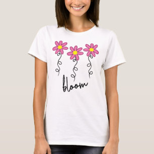 Bloom con una camiseta con flores rosas