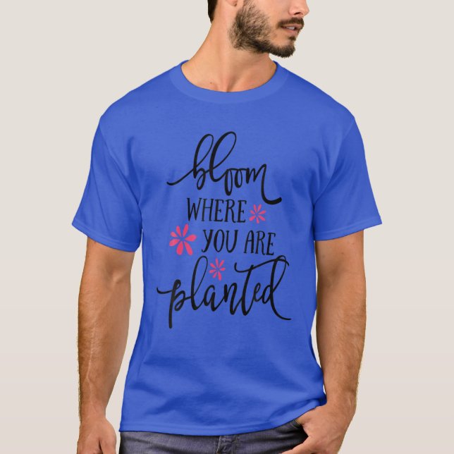 BLOOM DONDE ESTÁS PLANTADO LA CAMISA (Anverso)