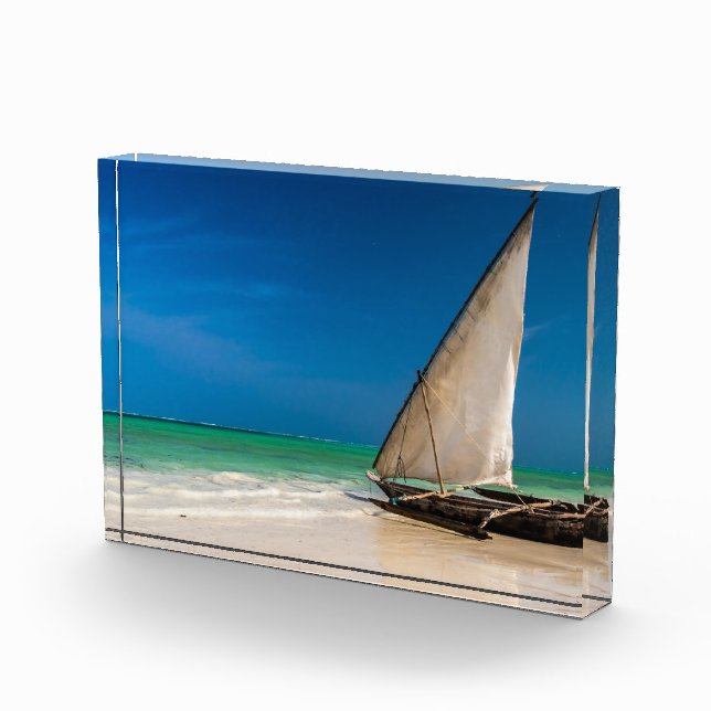 Bloque Para Fotos Barco de pesca tradicional en la playa (Derecha)