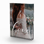 Bloque Para Fotos Boda de caligrafía elegante de amor<br><div class="desc">Muestra tus fotos bodas favoritas con este moderno bloque de fotos,  con la palabra Amor en un hermoso superpuesto de texto. Puede cambiar fácilmente el color y el tamaño del texto para que se ajuste a su imagen.</div>