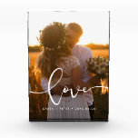Bloque Para Fotos Boda de superposición de caligrafía moderna<br><div class="desc">Muestre sus fotos de boda favoritas con este bloque de fotos moderno,  con la palabra Amor en un hermoso texto superpuesto. Puede cambiar fácilmente el color y el tamaño del texto para que se ajuste a su imagen.</div>