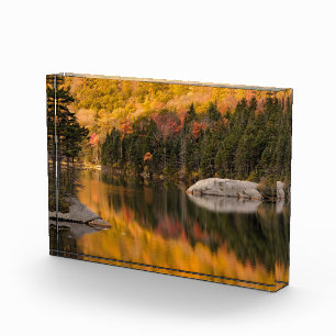 Bloque Para Fotos Colores de otoño reflejados en la laguna de castor