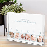 Bloque Para Fotos Elegante Blue White ADORED Baby Stats y 6<br><div class="desc">Elegante conservador con las estadísticas de natalidad y fotos de su bebé. Este diseño subestimado se verá hermoso en el vivero o en cualquier lugar de su casa. Tiene una suave paleta de colores azul y blanco y está marcada con la palabra "ADORED". La plantilla de fotos está configurada para...</div>