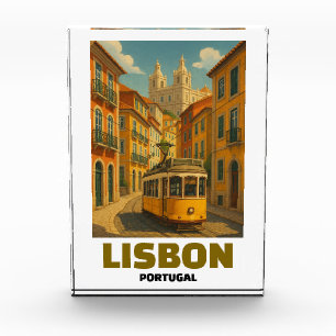 Bloque Para Fotos Escena callejera retro del tranvía vintage Lisboa