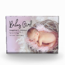 Guión moderno de la invitación simple de la niña