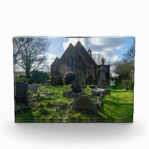 Iglesia y cementerio de San Lucas, Norland