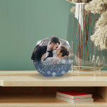 Bloque Para Fotos Married & Bright | Christmas Wedding<br><div class="desc">A beautiful custom keepsake for newlyweds adorned with snowflakes on a romantic dusty blue gradient. "Married & Bright" appears in elegant white script lettering. A unique keepsake for your first married Christmas.</div>