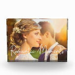 Bloque Para Fotos Momentos románticos de Novia Groom<br><div class="desc">Elegante novio de novia encantadores momentos románticos escritura blanca overlay bloque de fotos.</div>