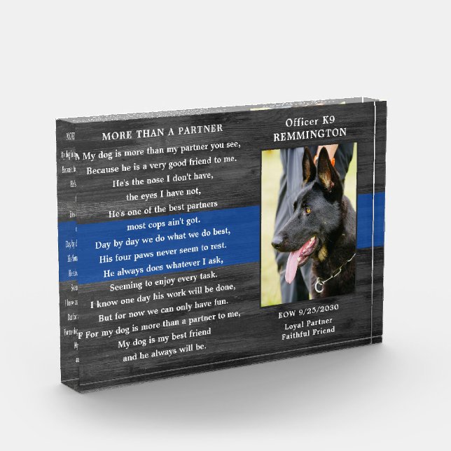 Bloque Para Fotos Monumento al perro de la policía Funcionario caído (Izquierda)