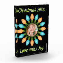 Navidades iluminan el círculo en Naranja y azul