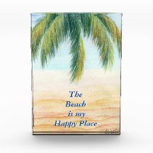 Palmera en un día soleado en la playa