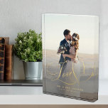 Bloque Para Fotos Personalizado fotográfico boda de escritura de oro<br><div class="desc">Personalice este bloque de fotos personalizado de escritura de caligrafía dorada de Love heart con los nombres de novia y novio y fecha y lugar boda. Podría ser un regalo perfecto para los recién casados.</div>
