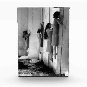 Bloque Para Fotos Postal de mujeres poseídas por las mujeres