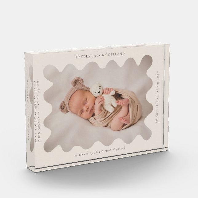 Bloque Para Fotos Quirky Wavy Beige Frame Newborn Keepsake (Izquierda)