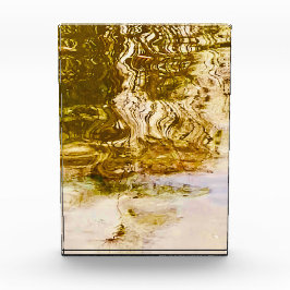 Bloqueo de fotos de agua dorada