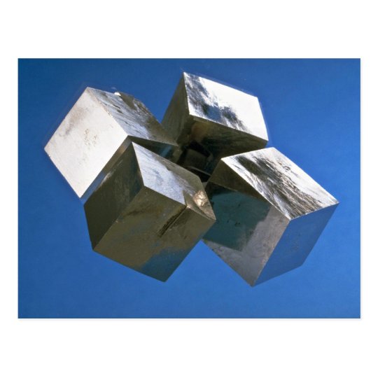 Bloques brillantes del mineral de la pirita de la postal