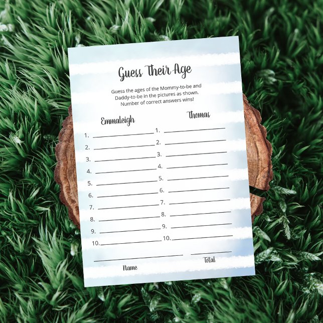 Blue conejito blanco adivina su tarjeta de juego d (Subido por el creador)