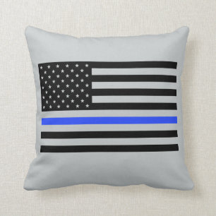 Blue Line fino señala la almohada por medio de un