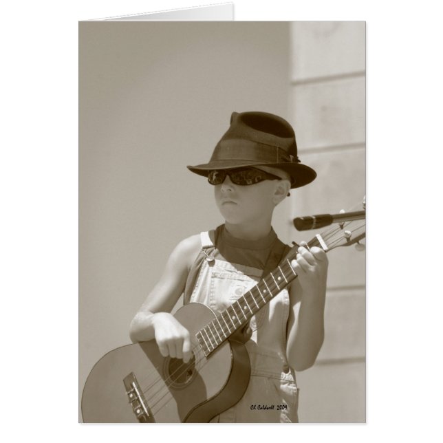 Bluegrass con un CF de la actitud (Frente)