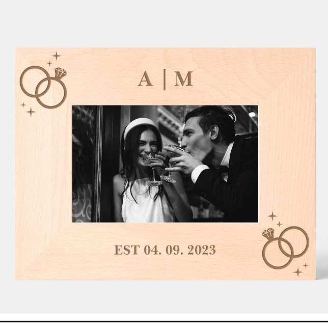 Boda Anillos Monograma Personalizado Marcos de mad (Subido por el creador)