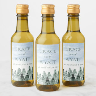 Boda de árboles de pino verdes de nieve de inviern