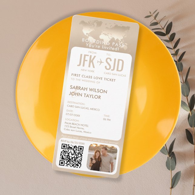 Boda de destino del billete de avión con tarjeta d (modern elegant gold boarding pass wedding invitation with a photo and qr code)