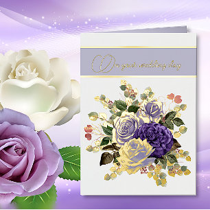Boda de flores moradas y acentos de oro