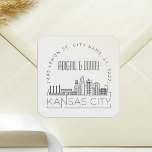 Boda de Kansas City | Sello para sobres predirigid<br><div class="desc">Ahorra tiempo y da una impresión al enviar tus invitaciones de boda. Estos pegatinas de sello para sobres, con su nombre en inglés, se presentan en un estilo elegante y moderno, con un ilustracion de la ciudad de Kansas City y su paisaje único. Los colores neutros son adecuados para complementar...</div>