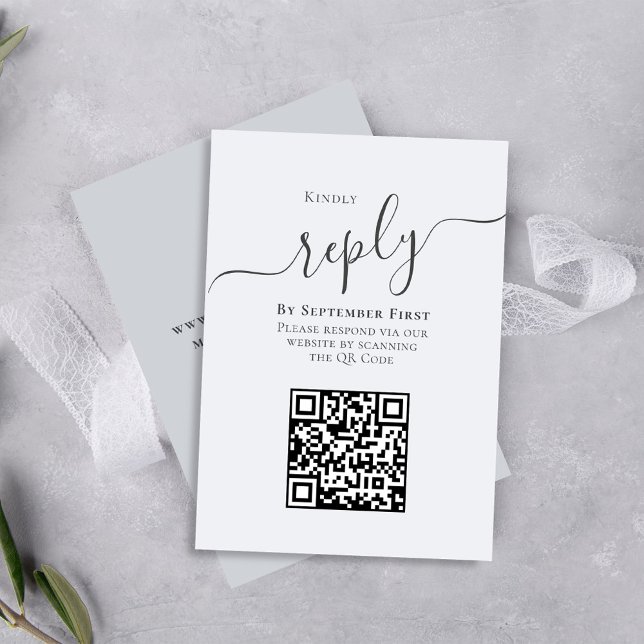 Boda de respuesta de código QR de caligrafía azul (Simple blue-grey wedding RSVP card with a scannable QR code. )