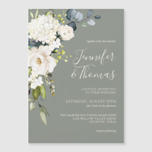 Boda elegante de flores blancas y salvia verde