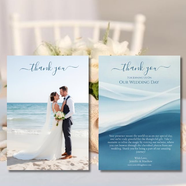 Boda en la playa de azul sereno Tarjeta de agradec (Serene Blue Abstract Wedding Thank You Card )
