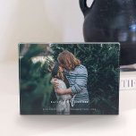 Boda Fecha Personalizado de moda y carta Bloque de<br><div class="desc">Este moderno bloque de fotos con letras a mano muestra magníficamente tu foto favorita. Crea un momento en el tiempo con este para siempre.</div>