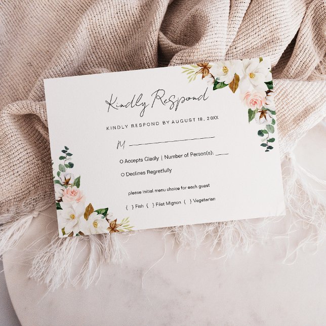 Boda floral de Magnolia rosa blanca y Rubor RSVP (White and Blush Pink Magnolia Floral Wedding RSVP Card)
