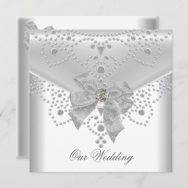 Boda Invitación plata blanca overlay Bow Jewel (Anverso / Reverso)