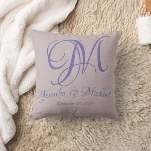 Boda Keepsake almohada rosada con monograma