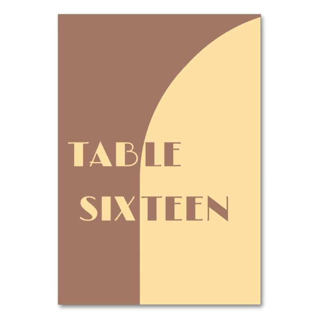 Boda Mocha Mousse Creamy tarjeta de mesa amarilla (Anverso)