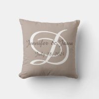 Boda o almohada de aniversario monogramada